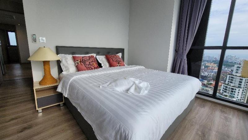 The Andromeda Condominium Seaview Pattaya Kamer foto